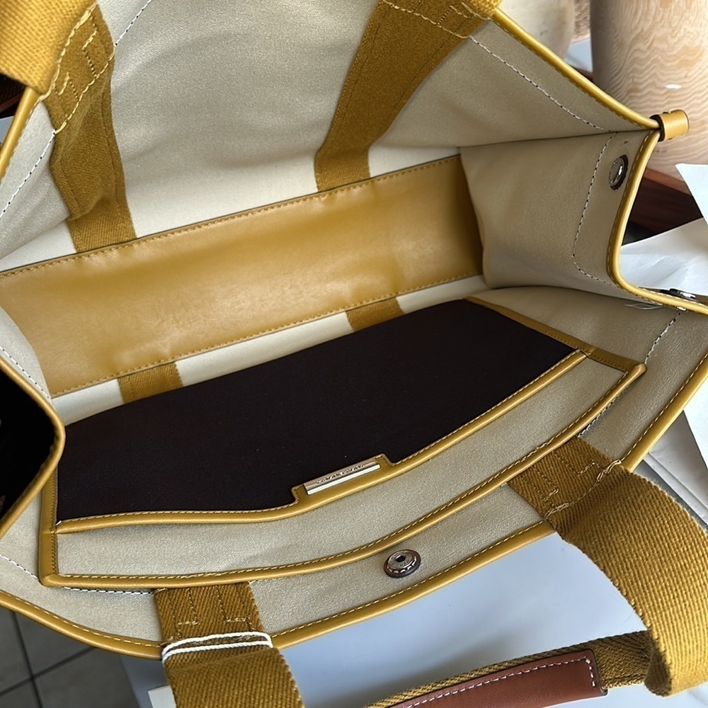 Tory Burch tote - Picture 8 of 9
